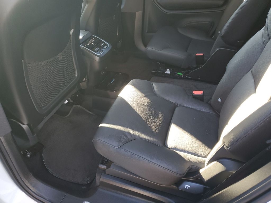 Used Car 2024 Volvo Xc90  B6 Plus Bright Theme 6-seater For Sale Under $50,000 In Austin, Texas