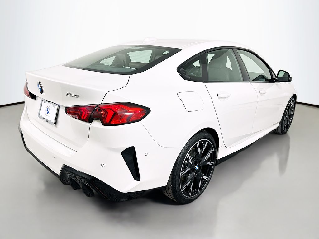 Thumbnail: 2025 BMW 2 Series - 5