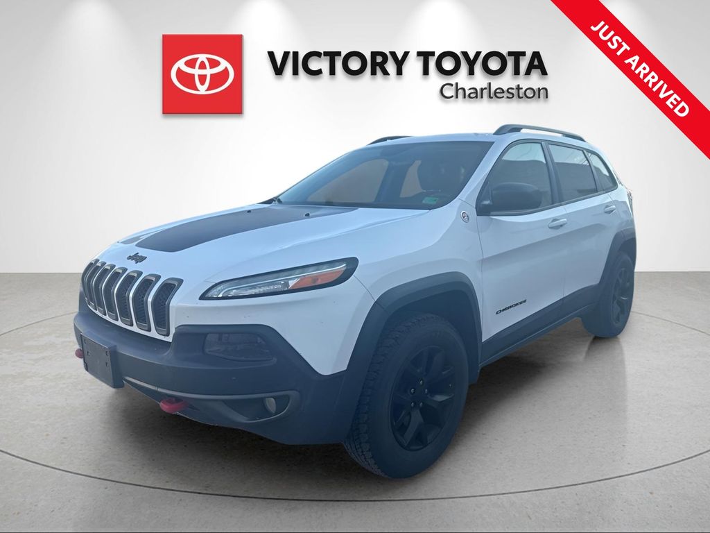 Bright White Clearcoat 2015 Jeep Cherokee SUV / Crossover Four-Wheel Drive 9-Speed Automatic