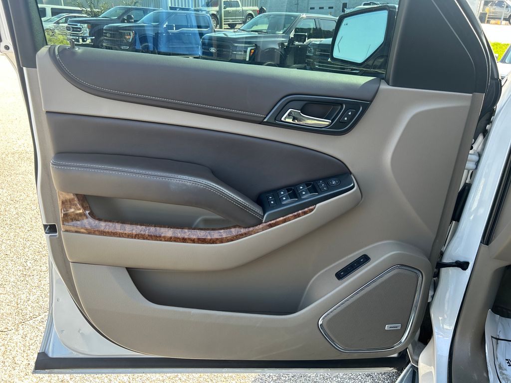 2020 Iridescent Pearl Tricoat Chevrolet Tahoe Premier RWD SUV
