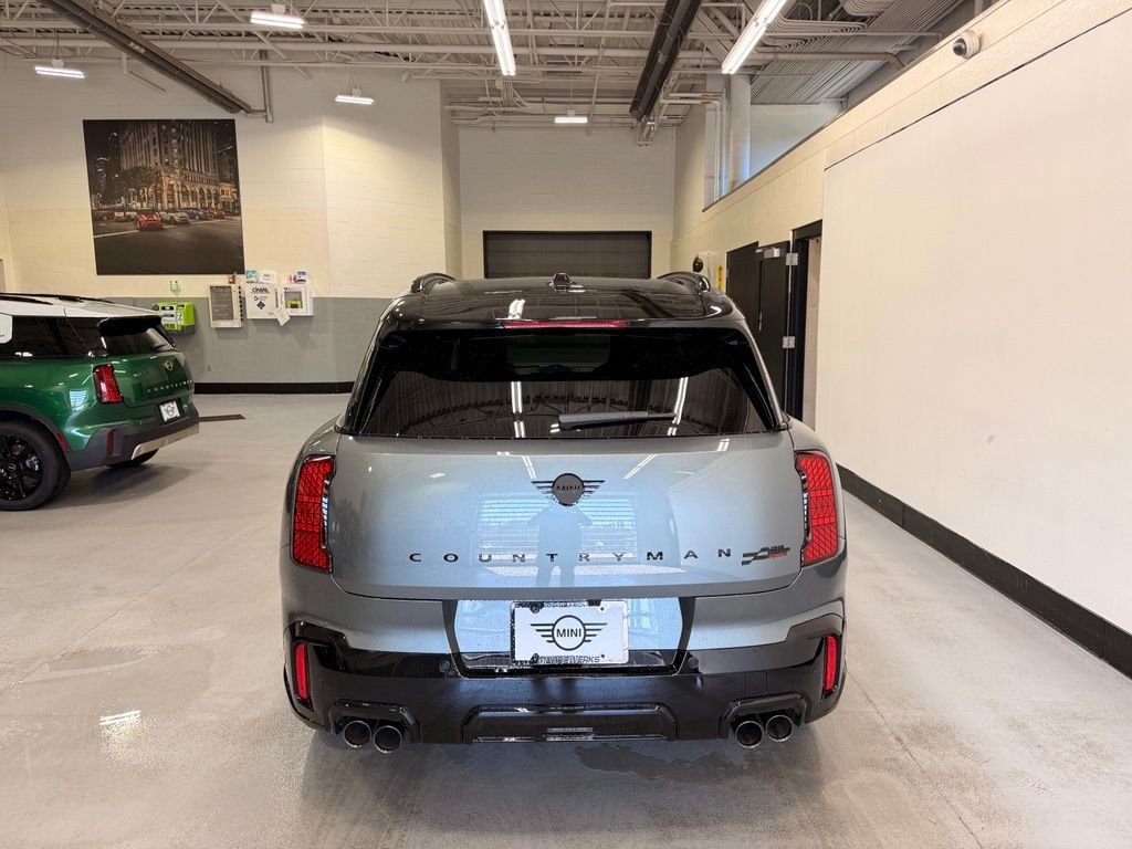 Thumbnail: 2027 MINI Cooper Countryman - 4