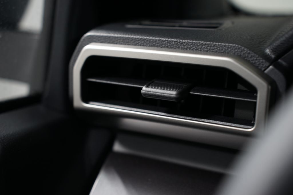 2025 Toyota 4Runner SR5 26