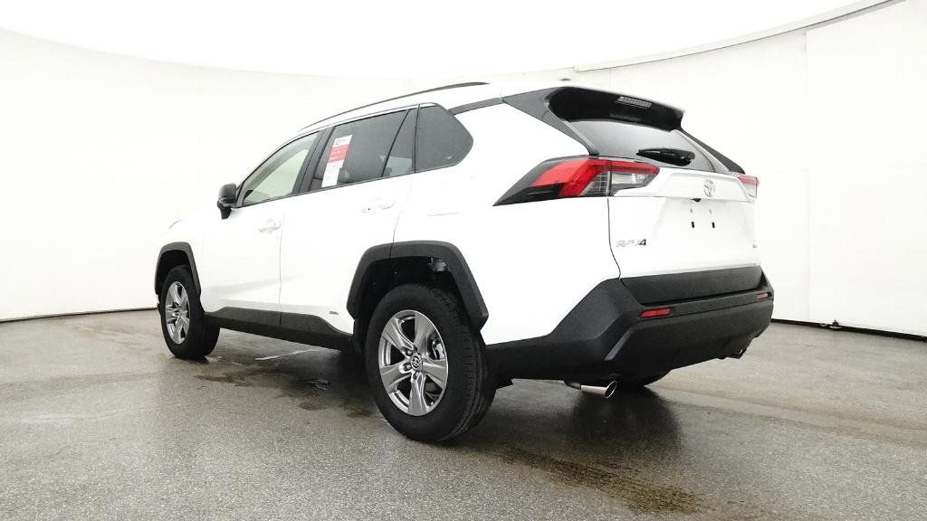 Thumbnail: 2025 Toyota RAV4 - 20