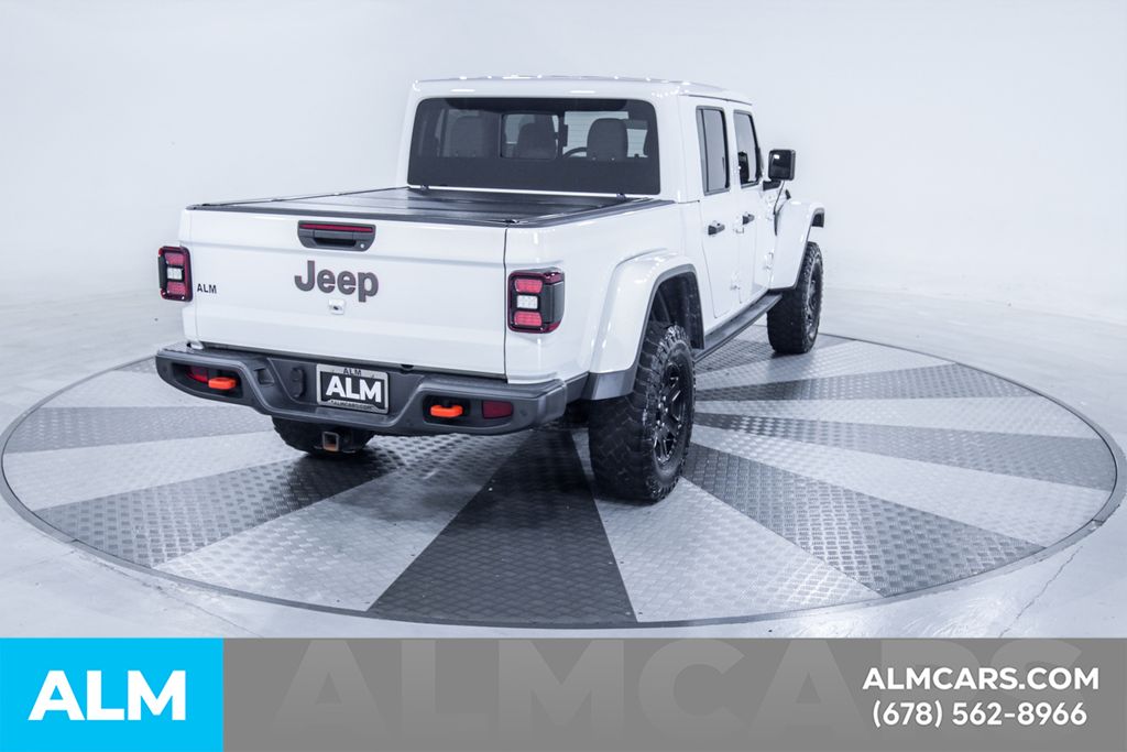 Used 2020 White Jeep Mojave image 9