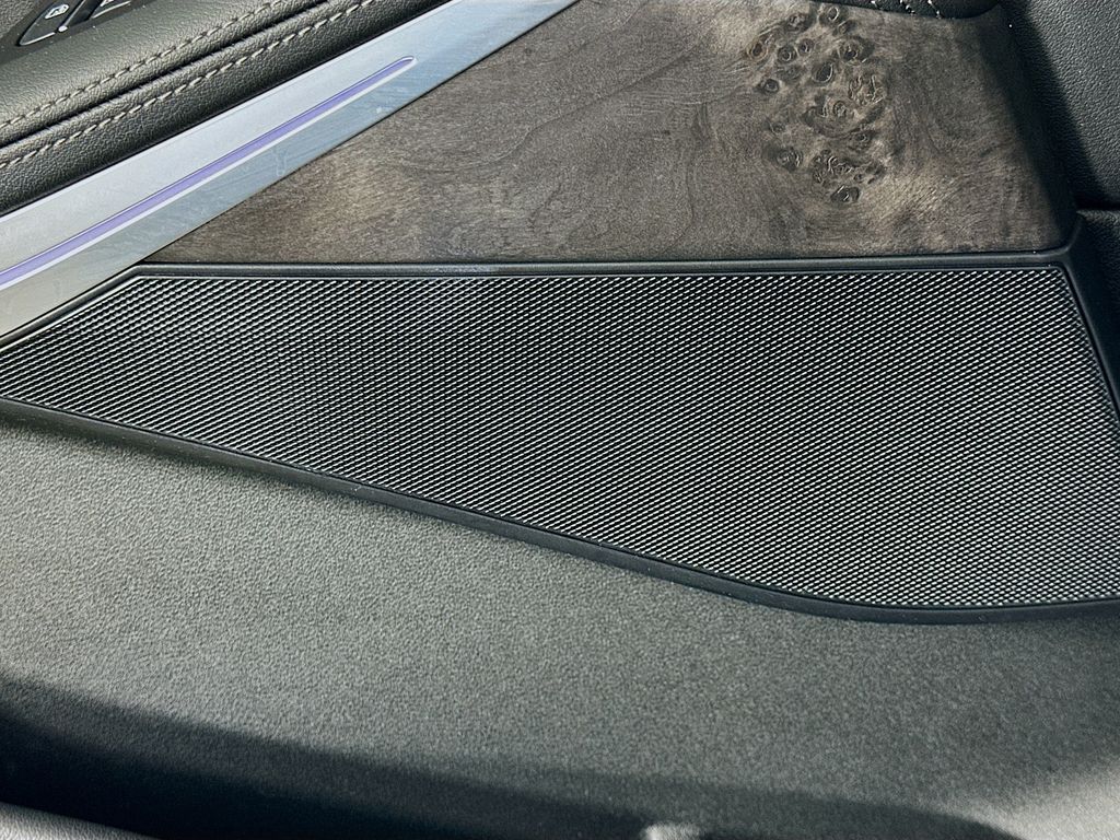 Thumbnail: 2023 BMW X5 - 19