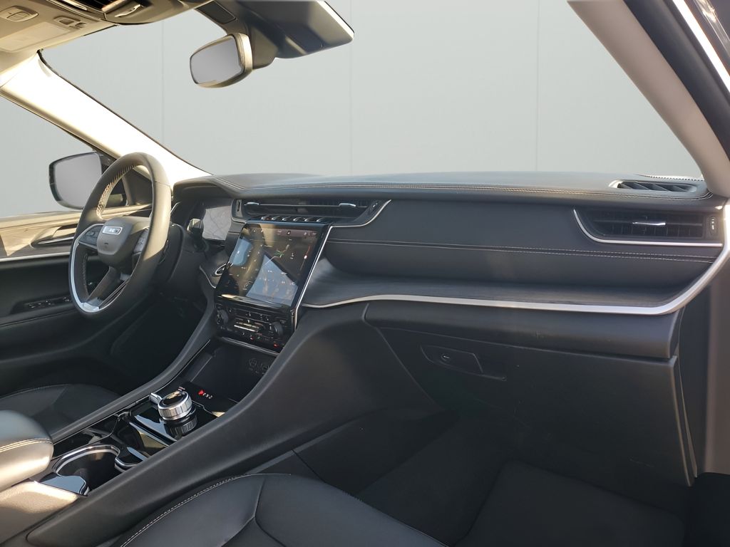 Used Car 2023 Jeep Grand Cherokee L  Limited For Sale Under $30,000 In Austin, Texas