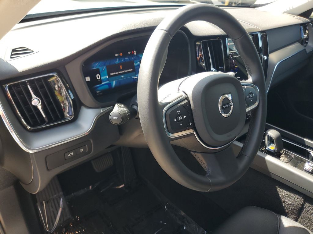 used 2024 Volvo XC60 Recharge Plug-In Hybrid car, priced at $47,495