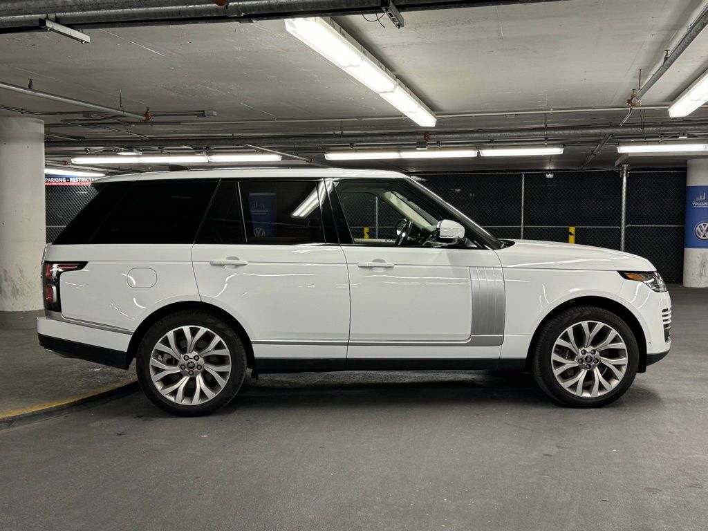 2021 Land Rover Range Rover Westminster 38