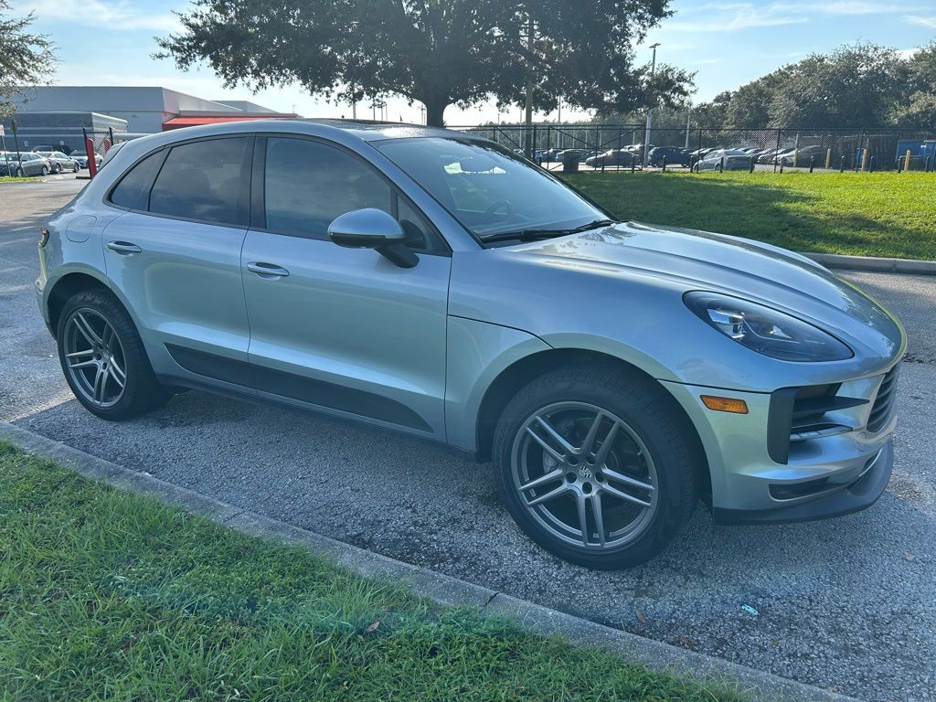 Thumbnail: 2020 Porsche Macan - 7