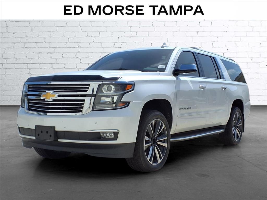 White (Iridescent Pearl Tricoat) 2020 Chevrolet Suburban SUV / Crossover 4X2 6-Speed Automatic Overdrive