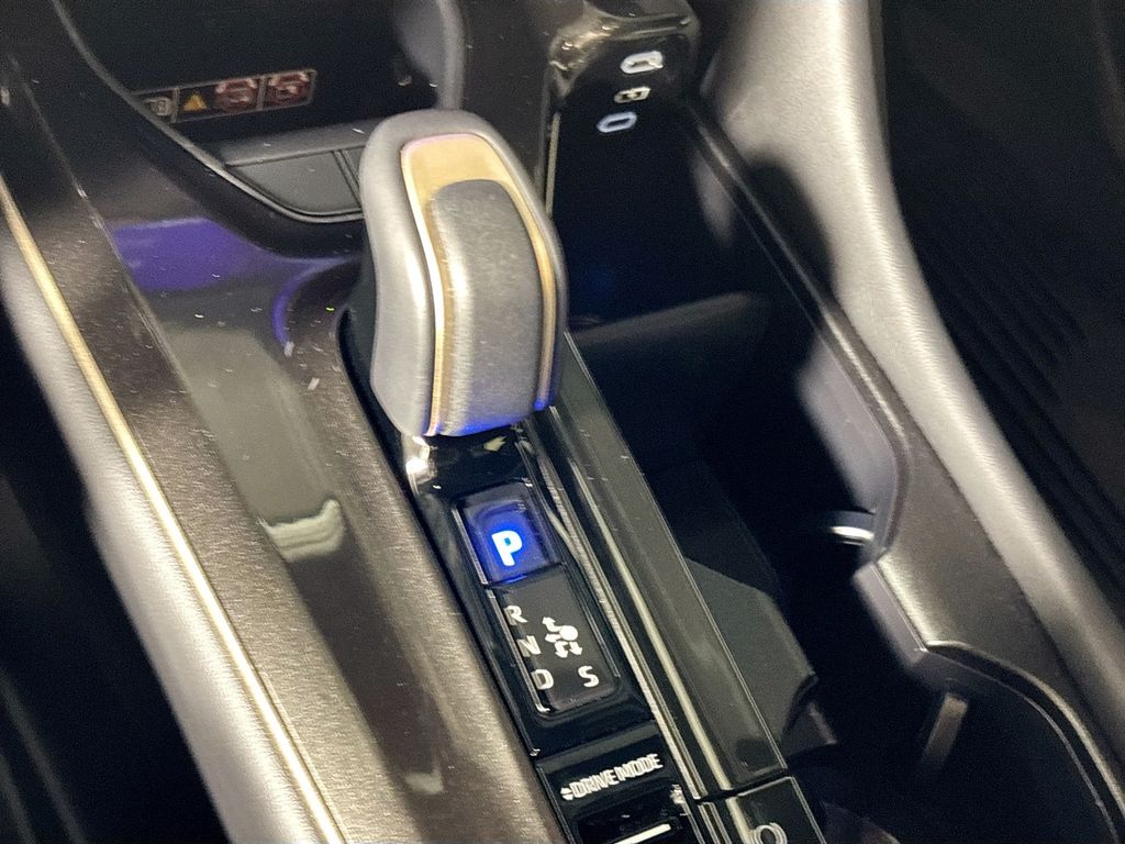 2025 Toyota Crown Signia Limited