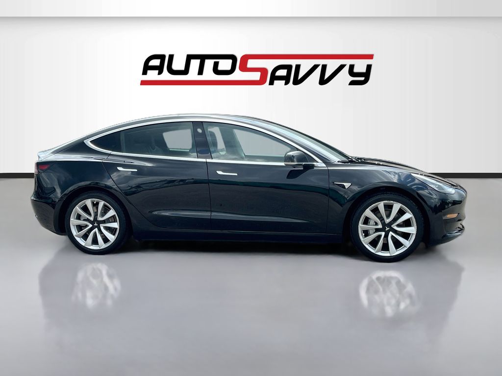 2019 Tesla Model 3 Standard Blue at Autostrade