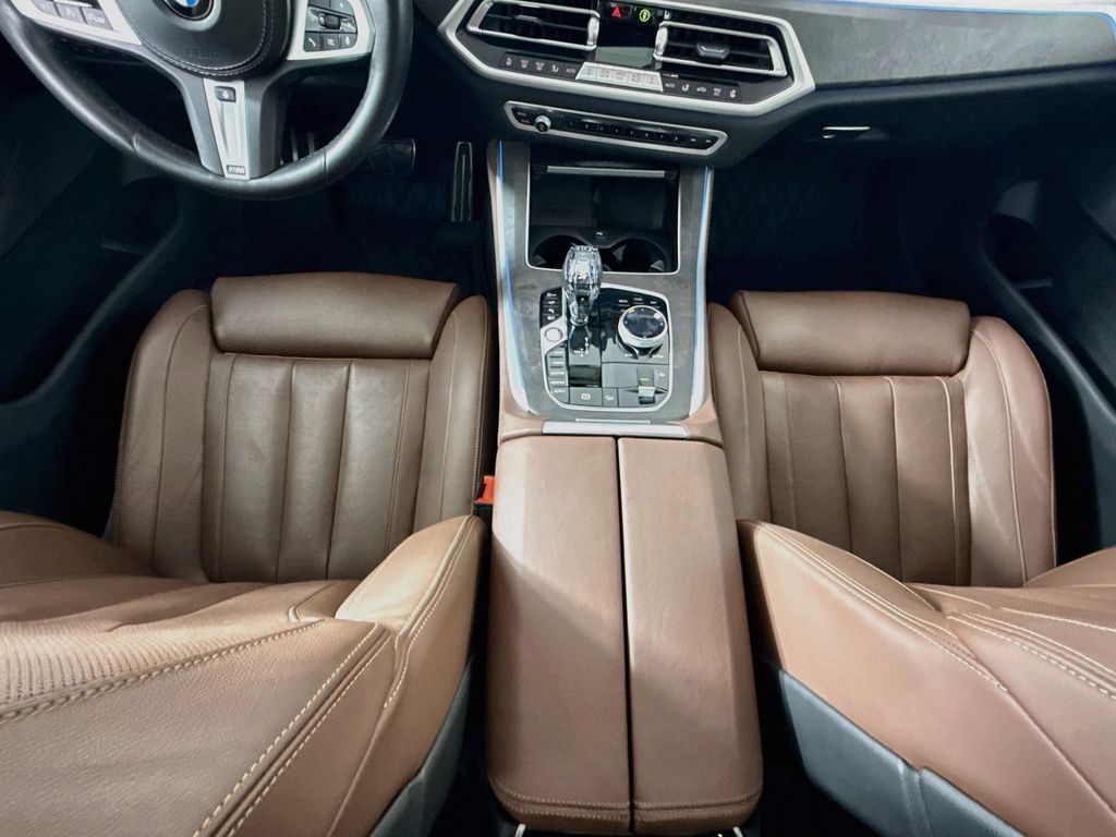 Thumbnail: 2021 BMW X5 - 16