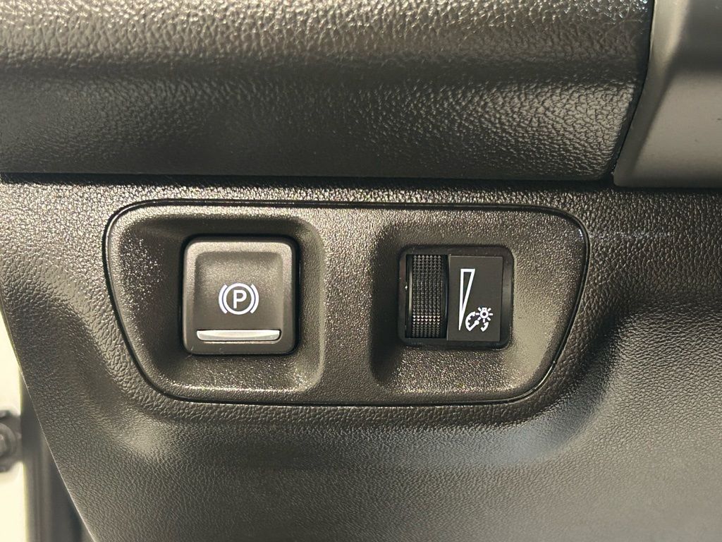 used 2023 GMC Acadia car, priced at $30,246