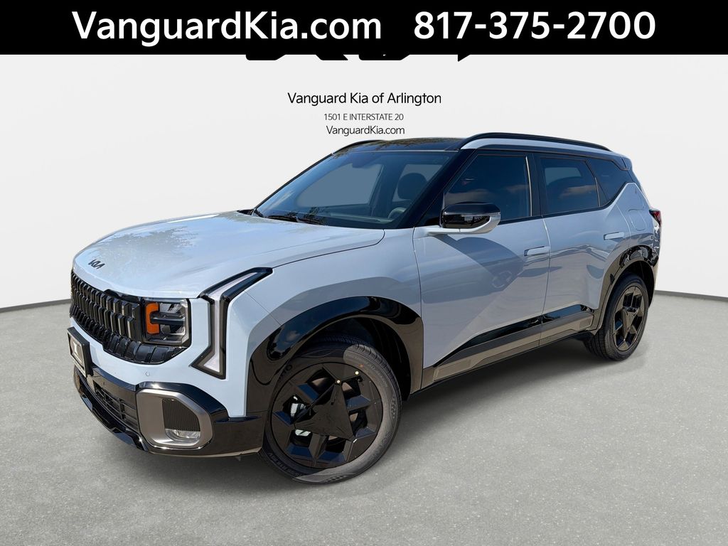 Pale Gray 2027 Kia Seltos SUV / Crossover All-Wheel Drive Continuously Variable Transmission