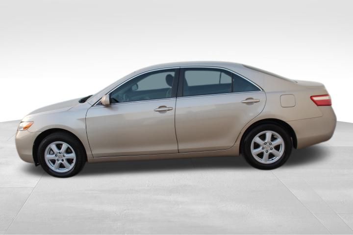 Used Car 2009 Toyota Camry  Le For Sale Under $10,000 In Georgetown, Texas