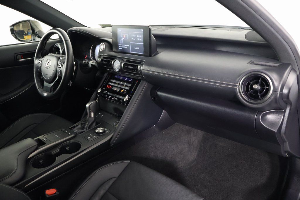 Thumbnail: 2023 Lexus IS - 9