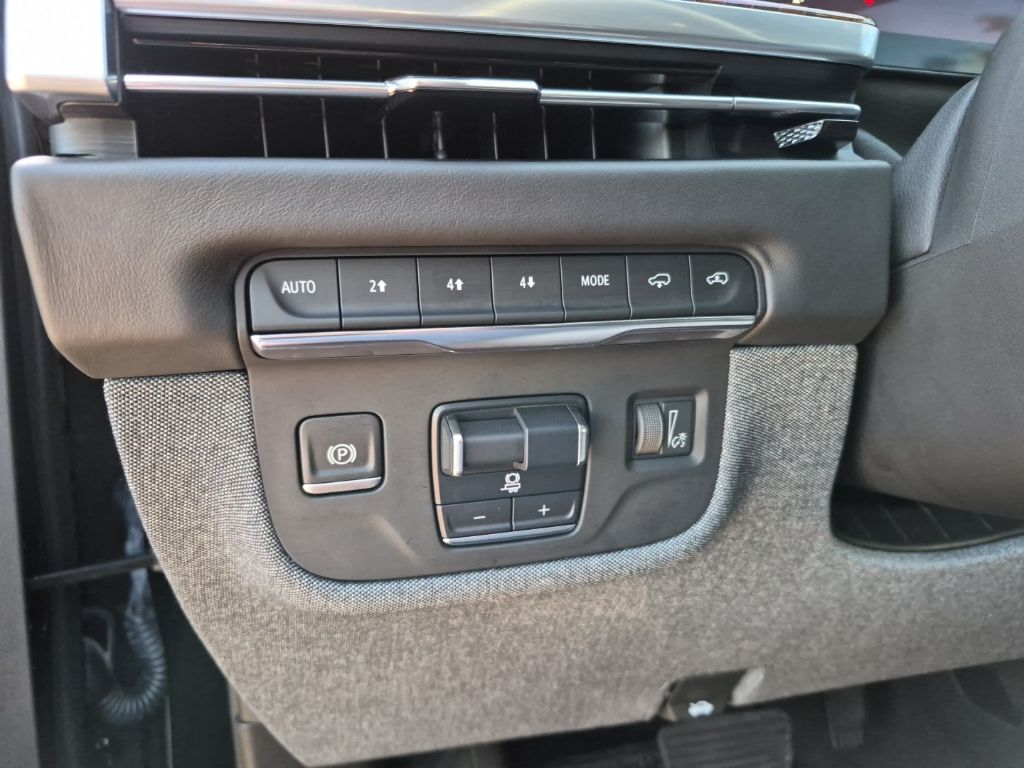 Used Car 2025 Cadillac Escalade Esv  Sport Platinum For Sale Under $120,000 In Austin, Texas