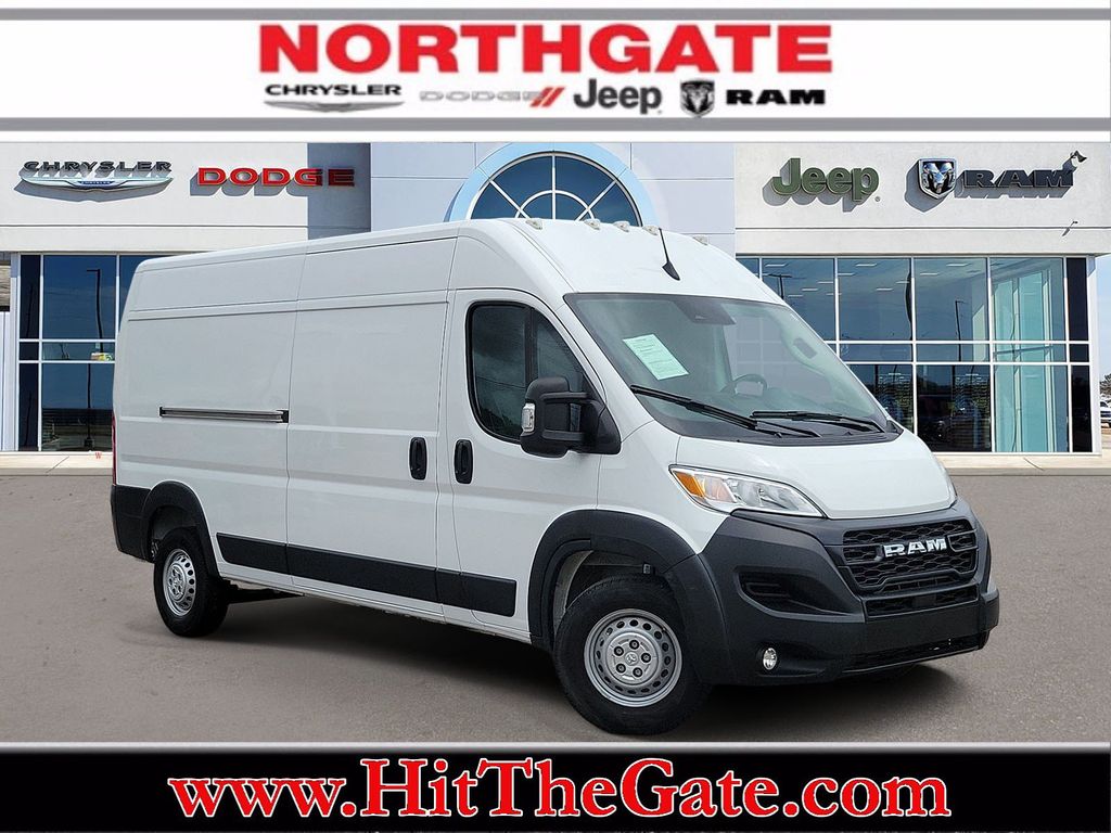 Bright White Clearcoat 2025 RAM ProMaster Van 9-Speed Automatic