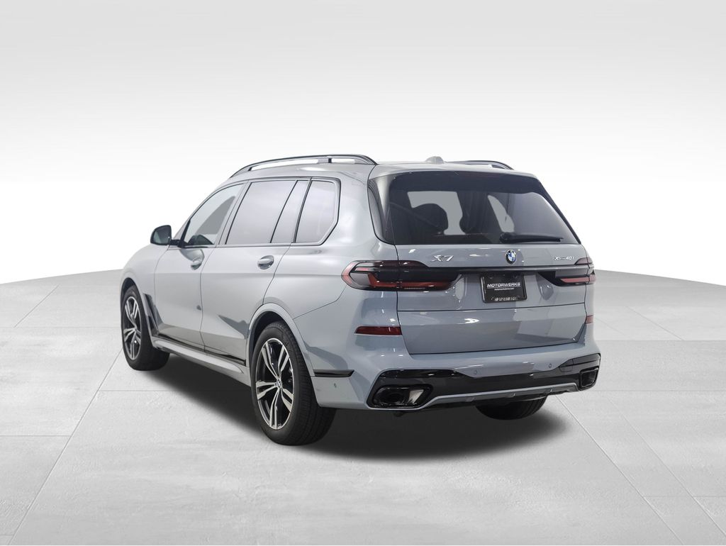 Thumbnail: 2026 BMW X7 - 3