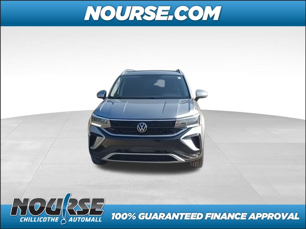 2022 Volkswagen Taos 1.5T SE photo