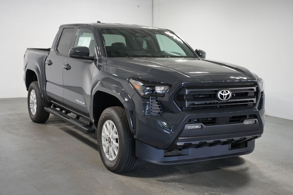 2025 Toyota Tacoma SR5 3