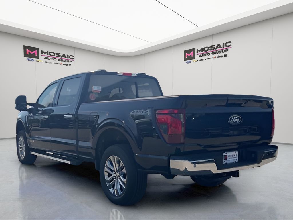 2025 Ford F-150 XLT photo 3