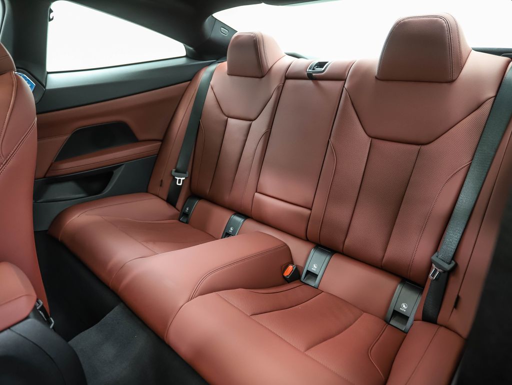 Thumbnail: 2025 BMW 4 Series - 18