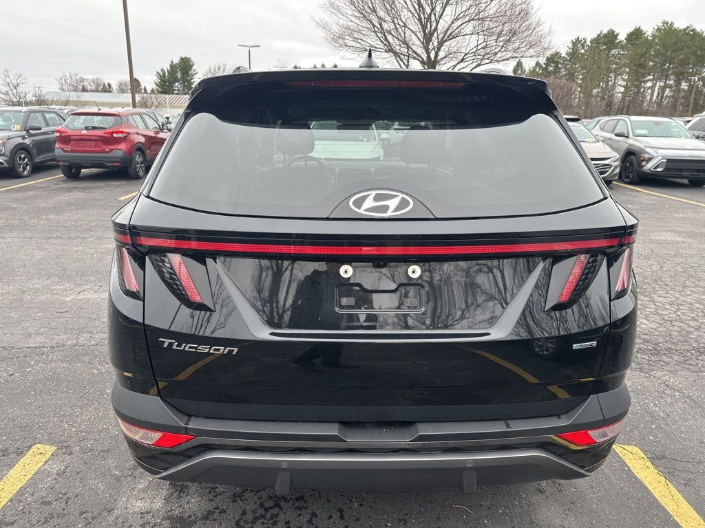 Certified Used 2022 Black Hyundai Limited image 7