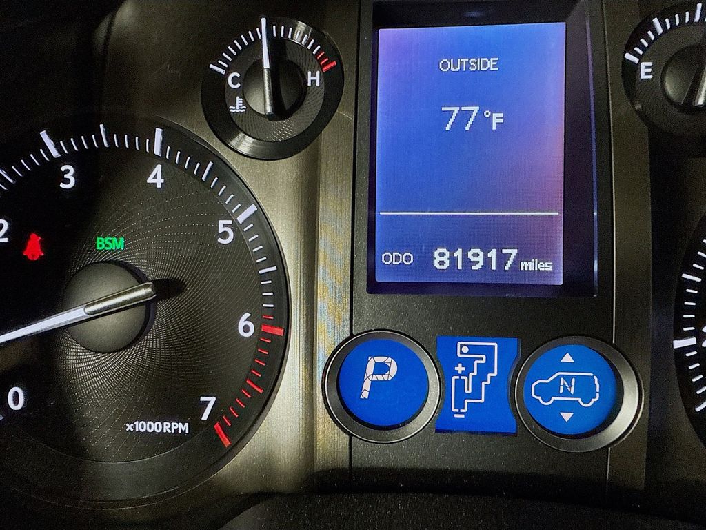 Thumbnail: 2016 Lexus GX - 12