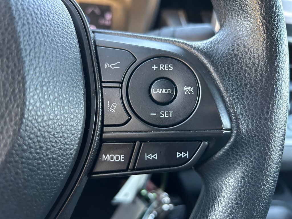 Thumbnail: 2021 Toyota Corolla - 18