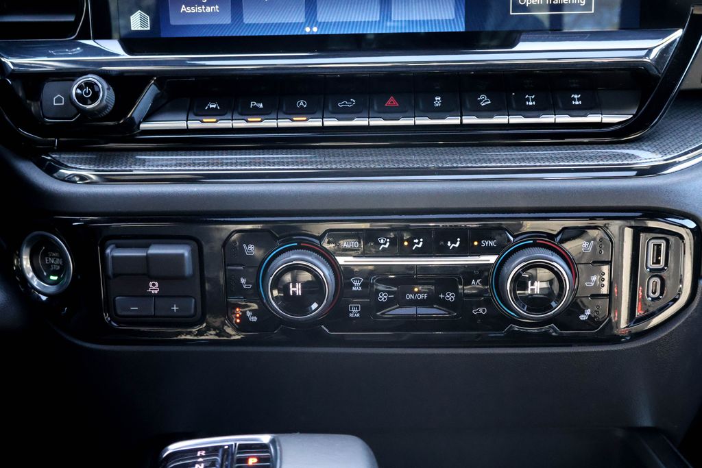 2022 Chevrolet Silverado 1500 ZR2 18