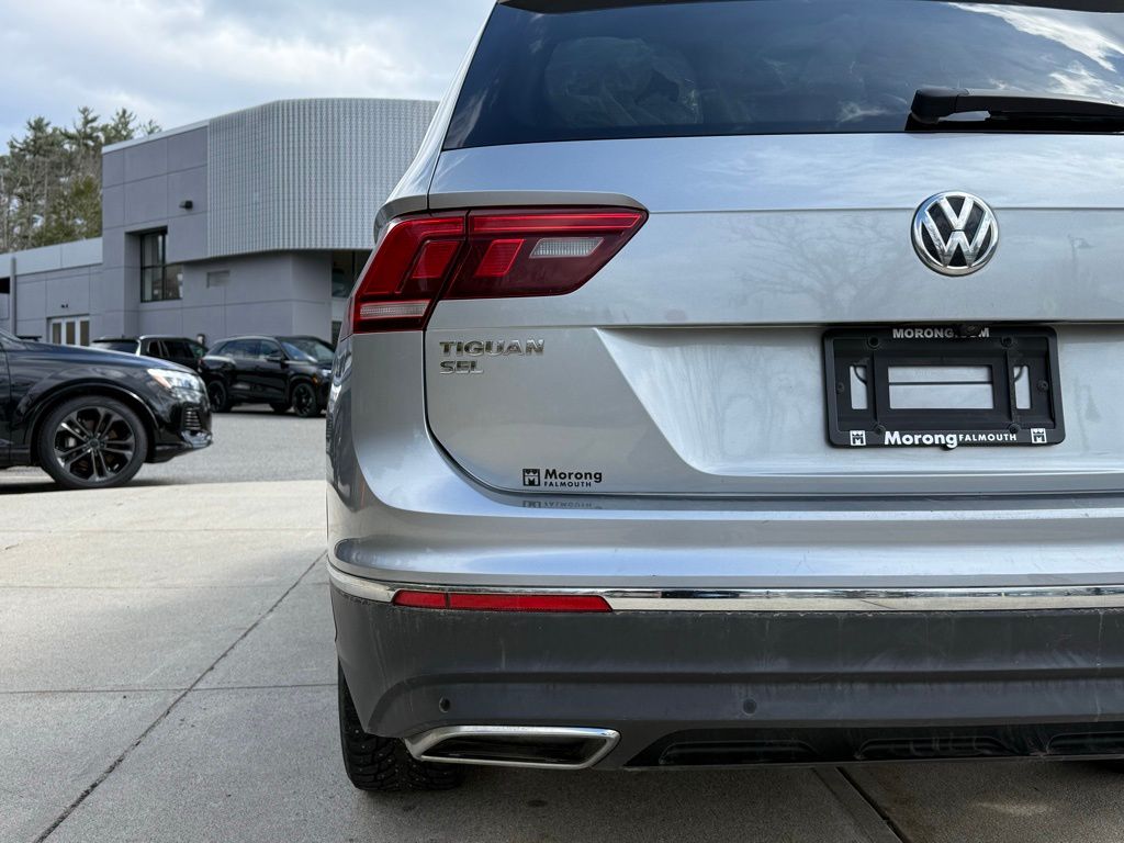 Used 2020 Silver Volkswagen 2.0T SEL image 15