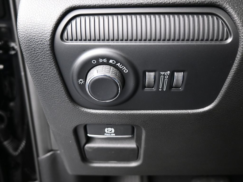 New 2026 High Gloss Black Jeep Limited Reserve image 28