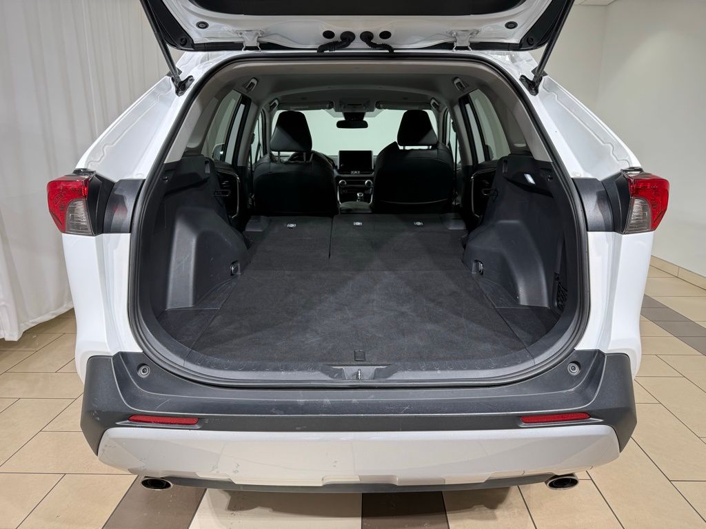 Thumbnail: 2024 Toyota RAV4 - 12