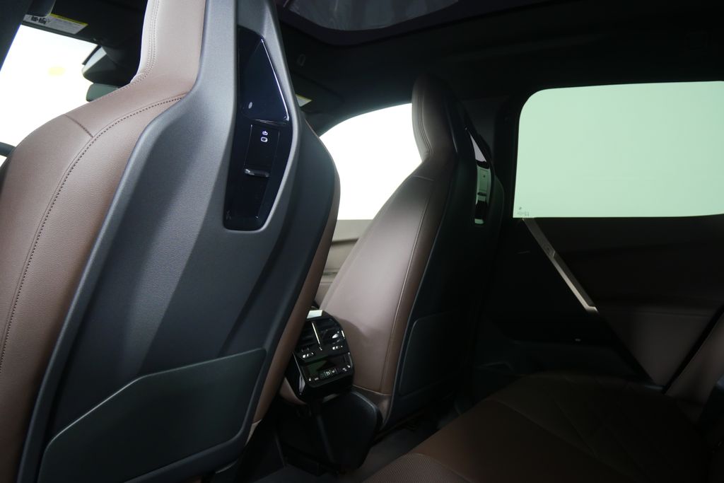 Thumbnail: 2026 BMW iX - 17