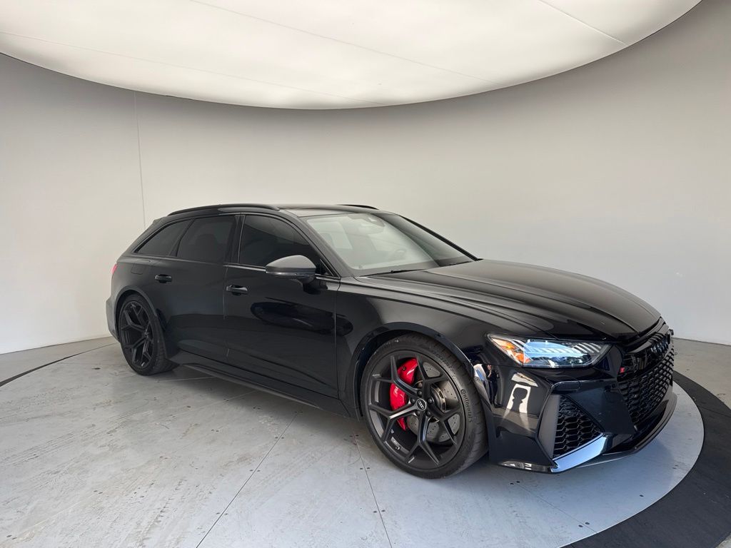 Thumbnail: 2025 Audi RS 6 - 26