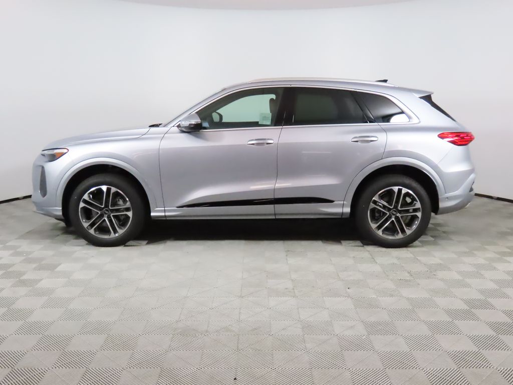 Thumbnail: 2025 Audi Q5 - 2