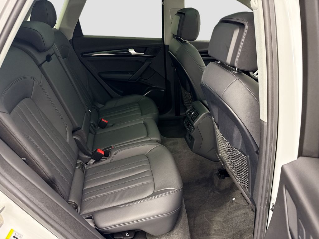 Thumbnail: 2020 Audi Q5 - 21