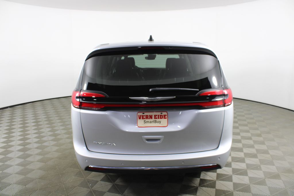 Used 2023 Chrysler Pacifica for sale in 