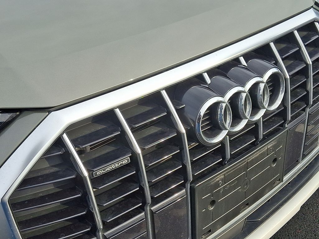 Thumbnail: 2022 Audi Q3 - 4