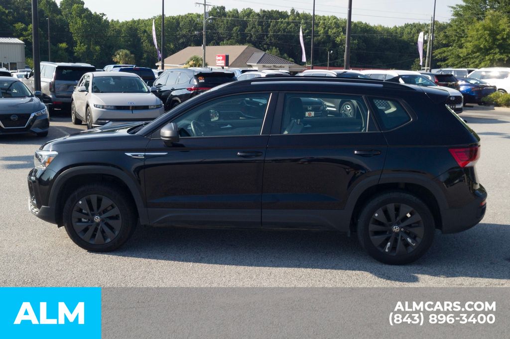 2024 Volkswagen Taos S photo 9