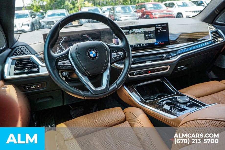 Used 2026 Black BMW sDrive40i image 27