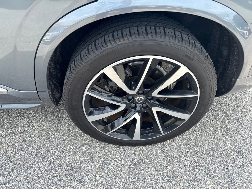 Used 2019 Gray Volvo T6 Inscription image 11