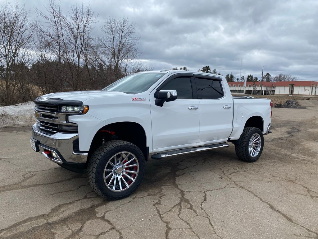 Summit White 2022 Chevrolet Silverado 1500 LTZ Crew Cab 4WD Pickup Truck Four-Wheel Drive 8-Speed Automatic