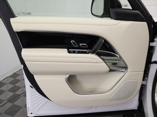 Thumbnail: 2025 Land Rover Range Rover - 26