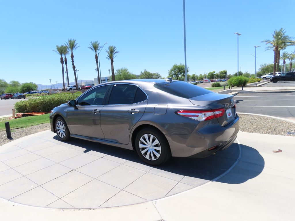 Thumbnail: 2020 Toyota Camry - 7