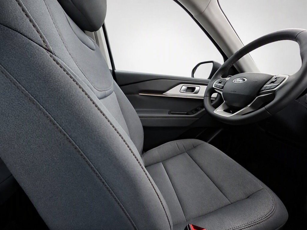 New 2026 Space White Metallic Ford Active image 12