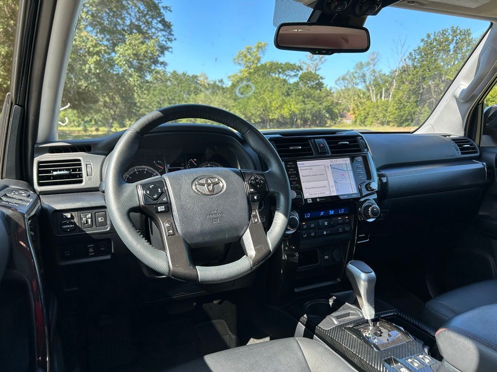Thumbnail: 2022 Toyota 4Runner - 13