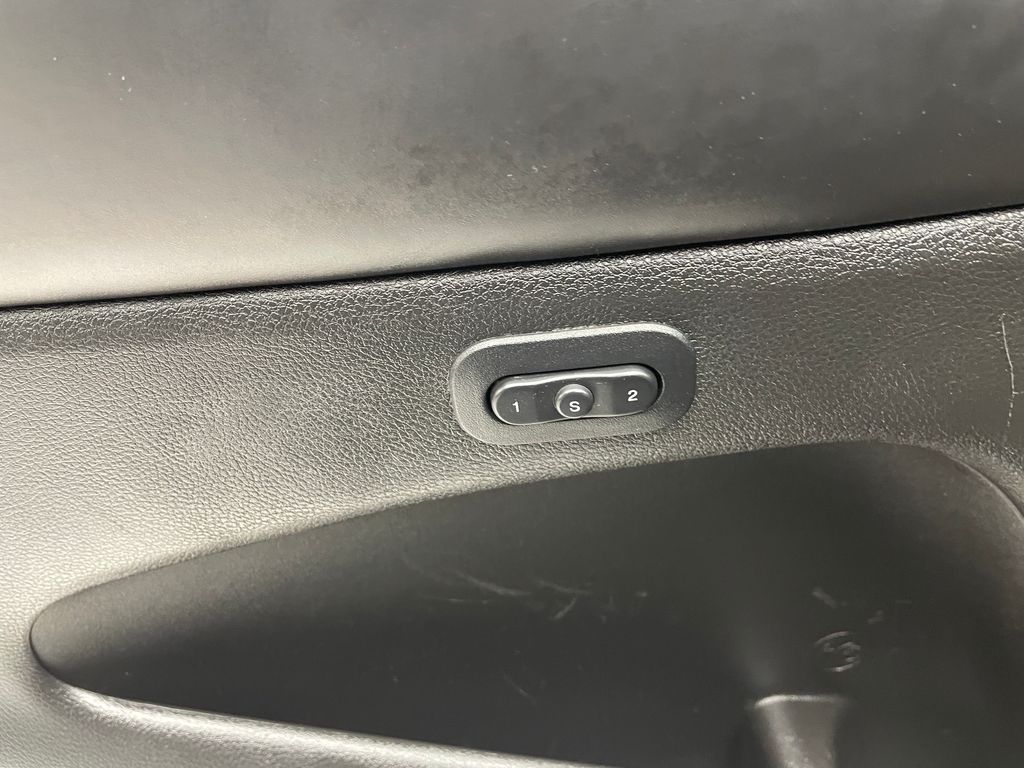 Thumbnail: 2019 Dodge Durango - 11